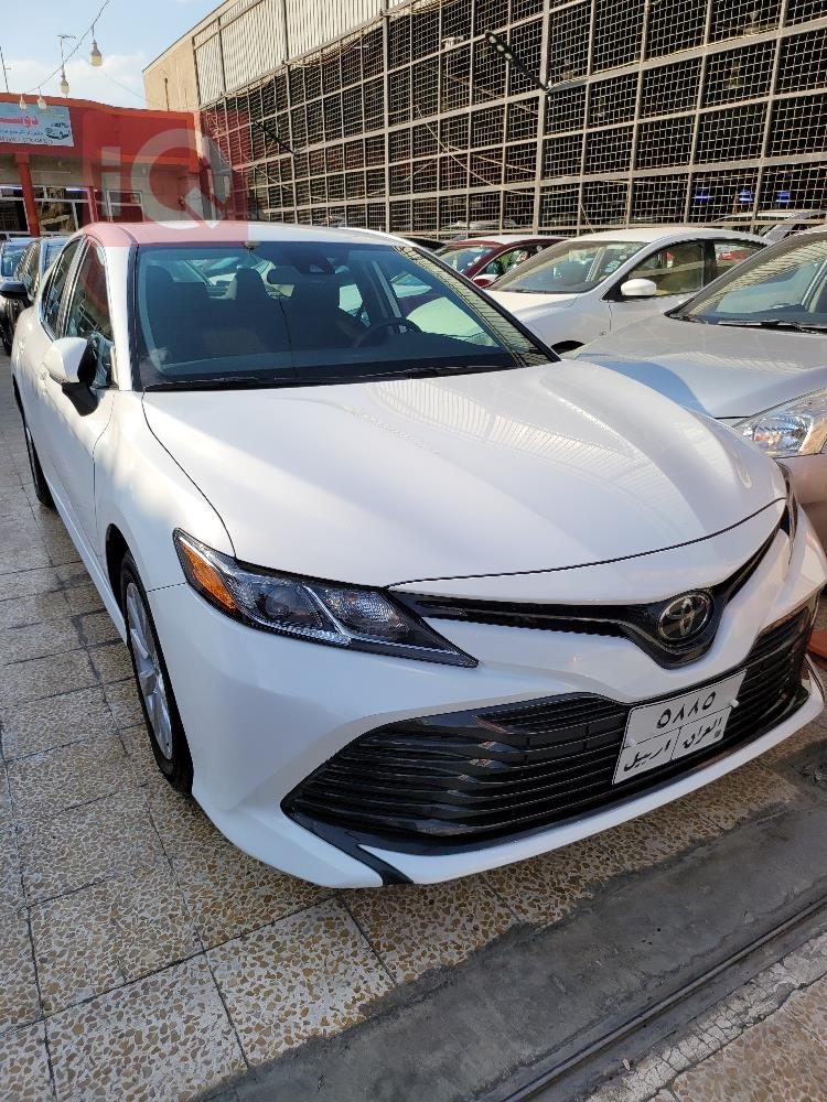 تۆیۆتا کامری